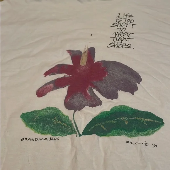 Vintage cotton Hanes T-Shirt with Graphic Text and flower - Picture 7 of 8